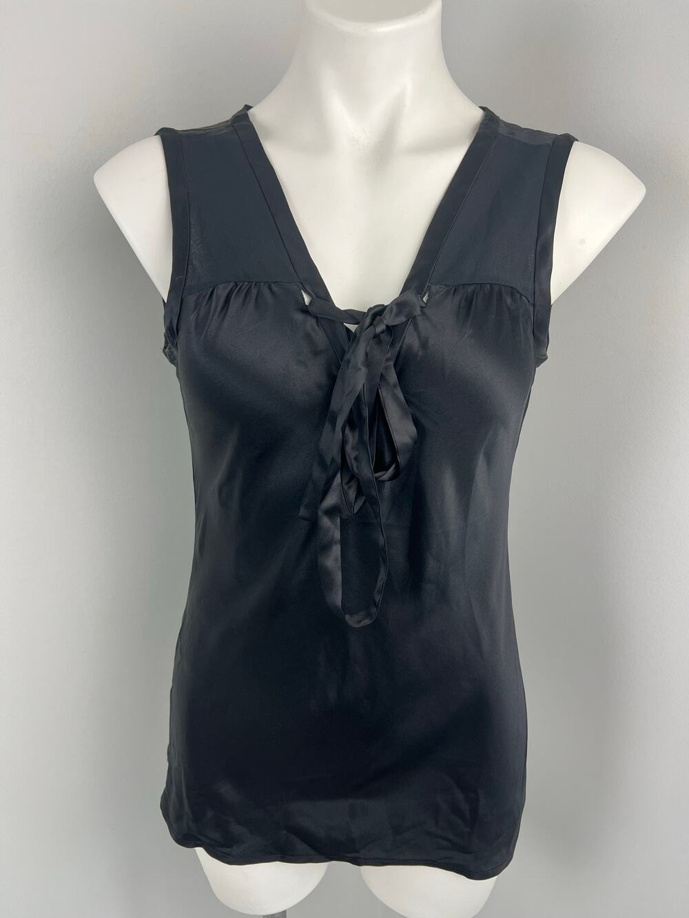 The Limited Black Sleeveless 100% Silk Blouse Y2K Vintage Medium